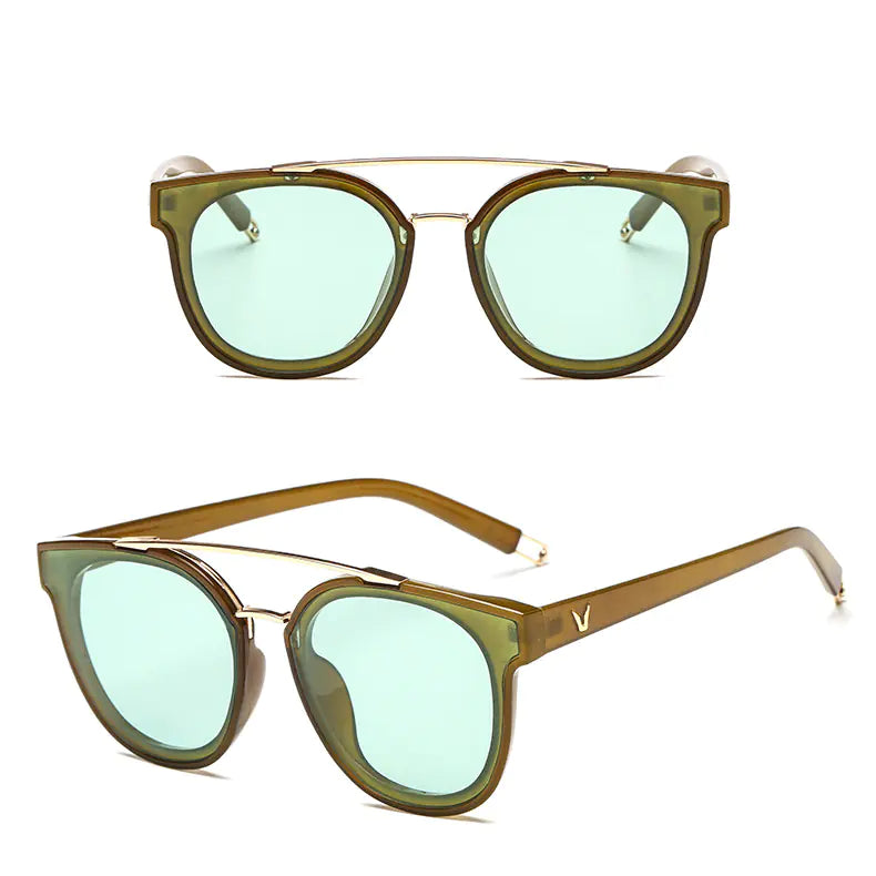 Fashionable Women's Oversized Sunglasses 2020 Trend