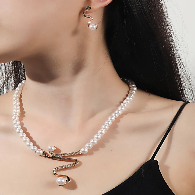 3-Piece Women's Pearl Rhinestone Wedding Jewelry Set