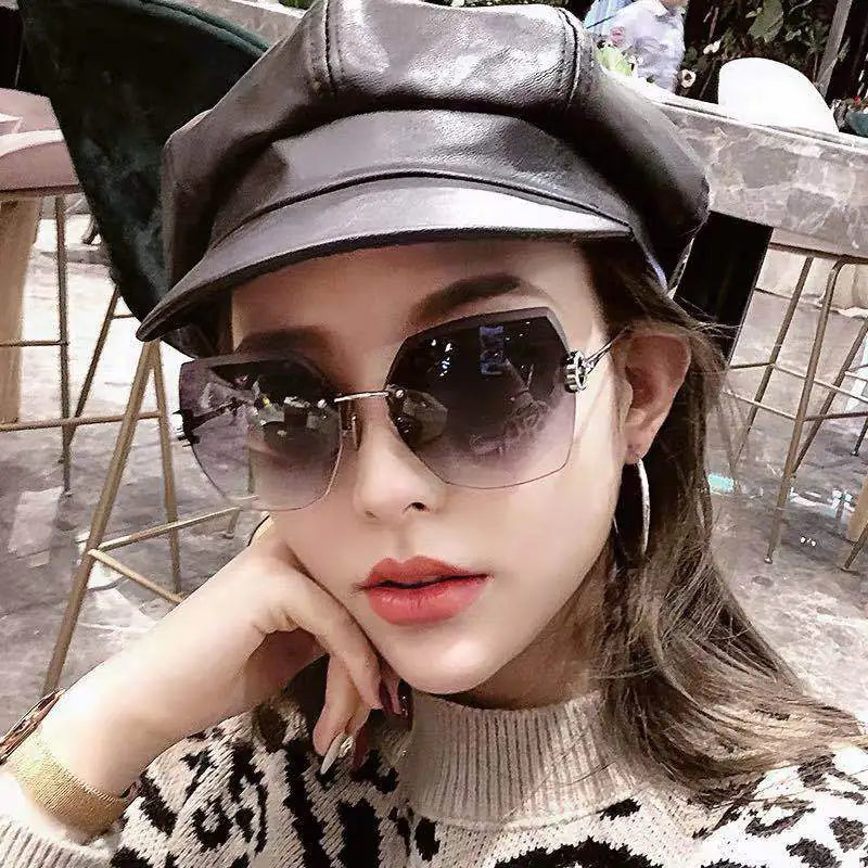 Trendy Metal Edge Frameless Women's Sunglasses
