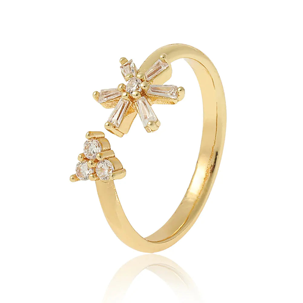Luxury Flower Design Ring for Women's Hand Jewelry