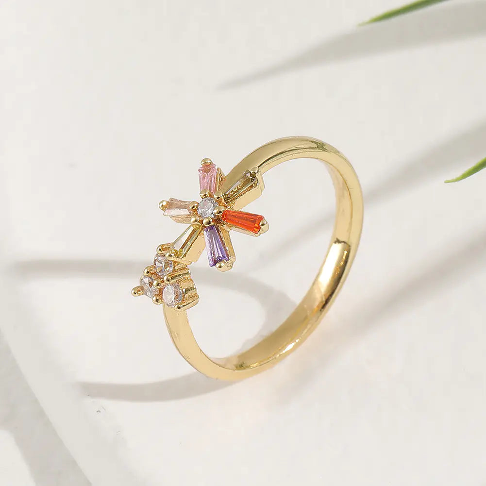 Luxury Flower Design Ring for Women's Hand Jewelry