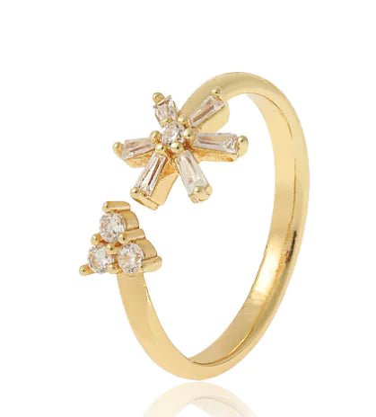 Luxury Flower Design Ring for Women's Hand Jewelry